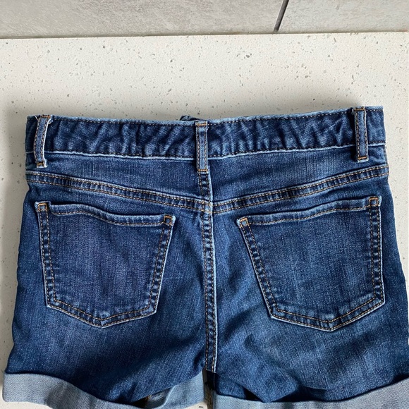 🥏GAP Kids Shorts 🥏 - Picture 2 of 3